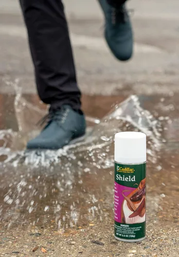 Miniatura 3 de Cadillac Shield Water and Stain - Spray protector de cuero y tela, ideal para zapatos, 5.5 onzas, impermeable y protege gamuza, cuero, nubuck, tela
