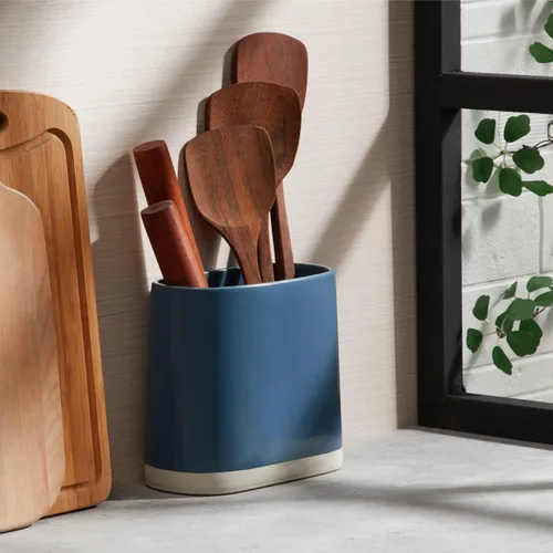Miniatura 3 de ONEMORE Utensilios de cerámica grande con tapete de corcho, soporte ovalado para utensilios de cocina para encimera, organizador de utensilios