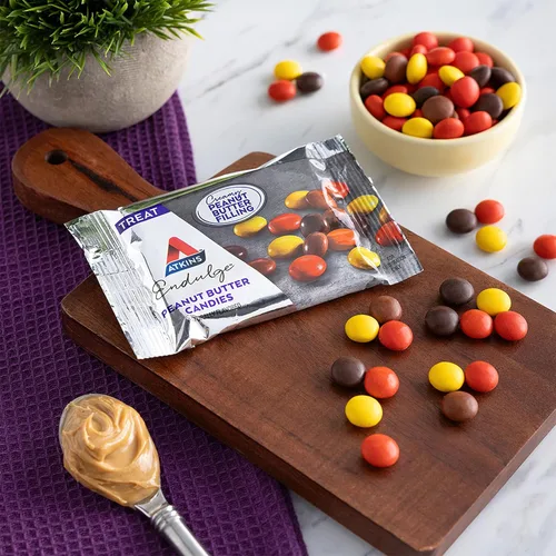 Miniatura 7 de Atkins Endulge Treat, caramelos de mantequilla de maní, 2g de carbohidratos netos, 2g de azúcar, relleno cremoso de mantequilla de maní, bajo