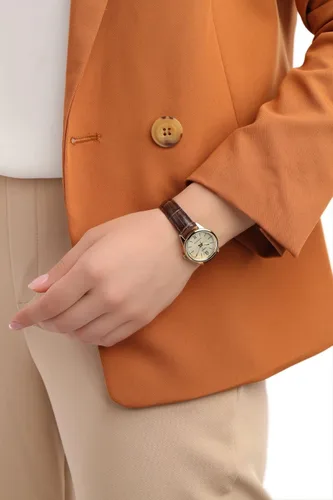 Miniatura 3 de Casio LTP-V005GL-9B Reloj de vestir analógico con banda de cuero en tono dorado estándar para mujer, Movimiento de cuarzo