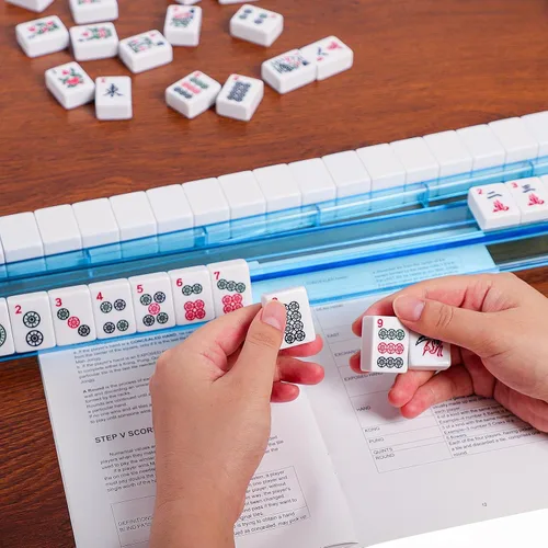 Miniatura 4 de Juego de Mahjong Americano GUSTARIA, 166 Azulejos Blancos Premium, 4 Estantes/Empujadores de Color Todo en Uno, Juego Completo Clásico de Azulejos