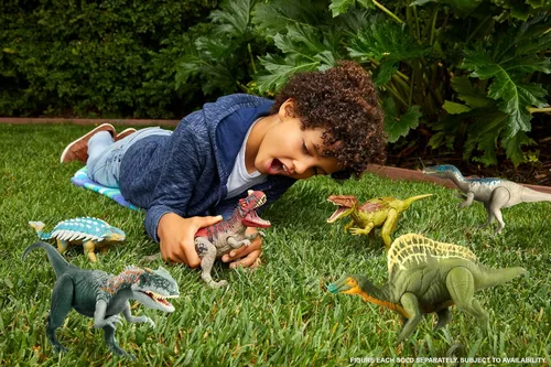 Miniatura 2 de Juguetes de Jurassic World Toys Roar Attack Tiranosaurio Camp Cretaceous Figura de dinosaurio con articulaciones móviles, escultura realista