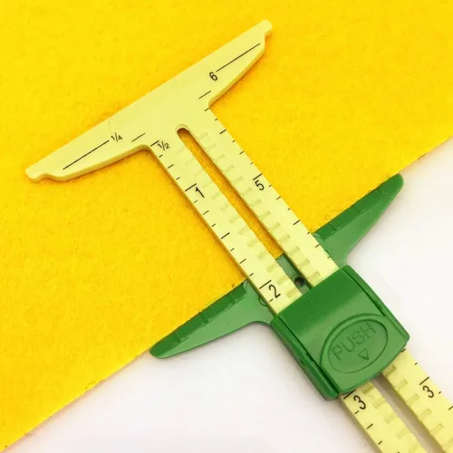 Miniatura 9 de 2 piezas Medidor de Costura Deslizante 5 en 1 Práctico Herramientas de Quilting para Principiantes Funciona como Medidor en T, Medidor