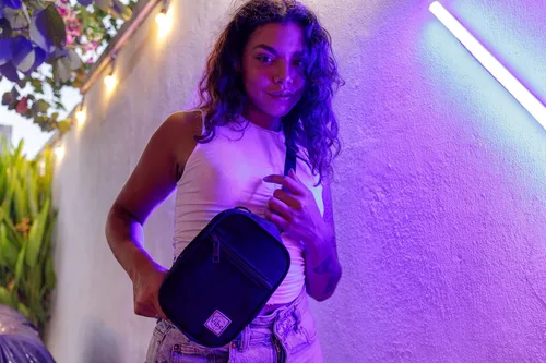 Miniatura 6 de Vibe Festival Gear Bolso bandolera pequeño para mujeres y hombres, 5 en 1, multiuso de (rPET), bolsa de cinturón de poliéster reciclado, mochila