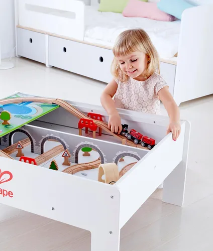 Miniatura 3 de Hape Steam-Era Tren de carga Juguete clásico de locomotora para niños negro y rojo con vagones de carga descargables
