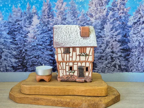 Miniatura 3 de Colección de casas y pueblos de cerámica - Casa hecha a mano en miniatura de bodega histórica en Bernkastel-Kues, Alemania - Vela, cono de incienso