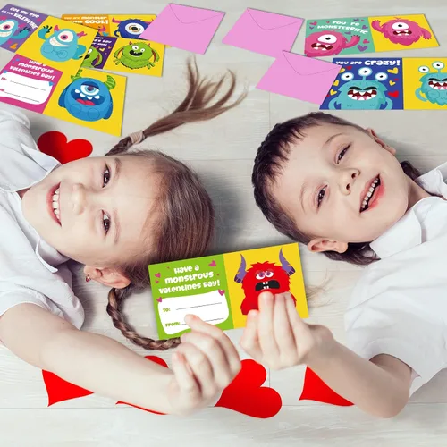 Miniatura 5 de Paquete de 36 tarjetas de marionetas de dedo de monstruo para el día de San Valentín para niños, tarjetas de regalo de San Valentín con sobres