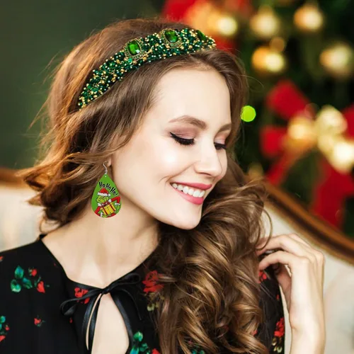Miniatura 3 de Juego de 12 aretes de piel sintética de Feliz Navidad, aretes colgantes de lágrima de Navidad, joyería de moda a rayas negras y verdes, divertido