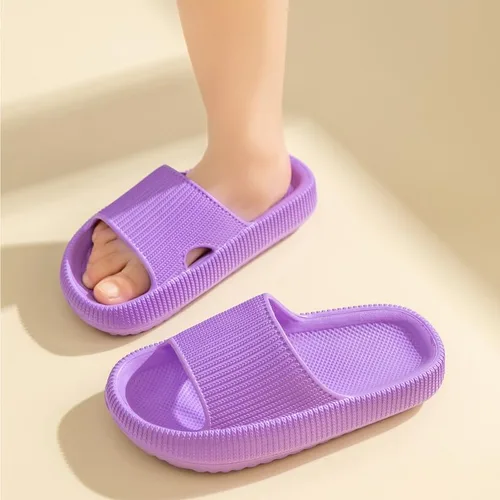 Miniatura 7 de yangfanQH Pantuflas de nube para niños y niñas, antideslizantes, cómodas, con suela gruesa, para ducha, baño, piscina, sandalias de verano, playa