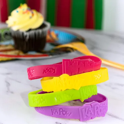 Miniatura 8 de Super Z Outlet - 24 pulseras de goma coloridas con frases y refranes de cómics de superhéroes para cumpleaños de niños, recuerdos de fiesta, bolsas