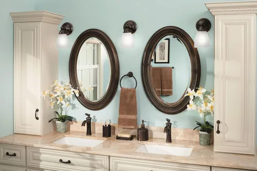 Miniatura 2 de Moen YB2261ORB Brantford - Accesorio de tocador de baño de doble montaje con 1 luz con vidrio esmerilado, bronce aceitado