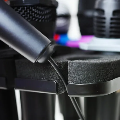 Miniatura 2 de Soporte Múltiple para Micrófonos con Soporte de Micrófono de Escritorio - Accesorio de Bandeja Cuadrada sostiene hasta 8 micrófonos Organizador