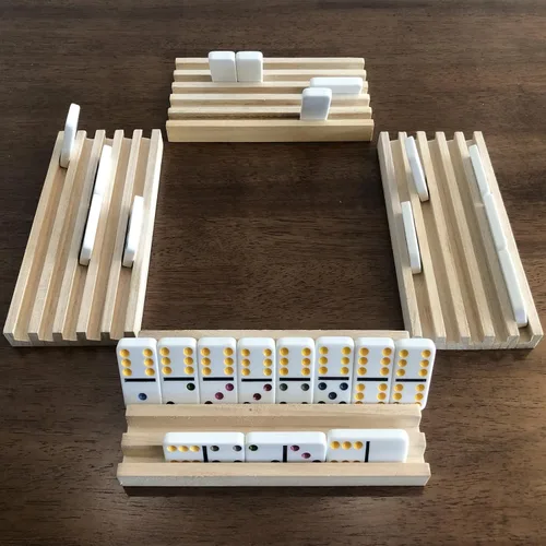 Miniatura 5 de Yuanhe Domino - Juego de 4 soportes de madera para azulejos mexicanos de tren rummy