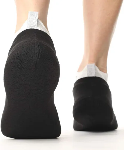 Miniatura 5 de Calcetines de baile DANCESOCKS para colocar sobre calzado deportivo en piso moquetado (1 par)