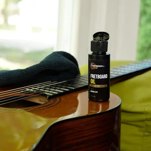Miniatura 5 de Kit de Limpieza y Pulido para Guitarra, Limpiador de Cuerdas, Enrollador y Aceite para Diapasón HECHO EN EE.UU. Aceite y Limpiador para Guitarra