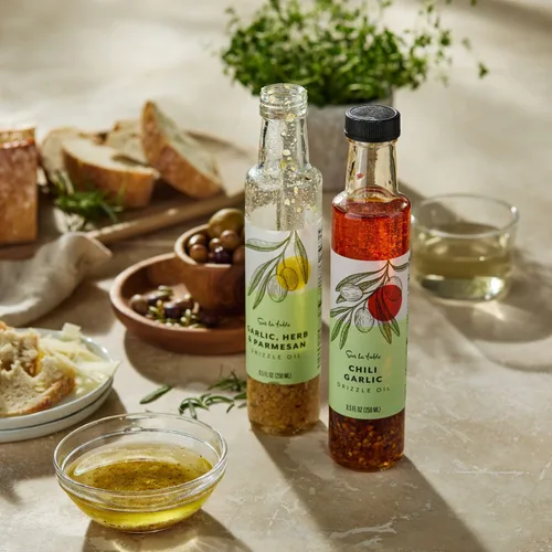 Miniatura 3 de Sur La Table Llovizna de aceite de ajo, hierbas y parmesano