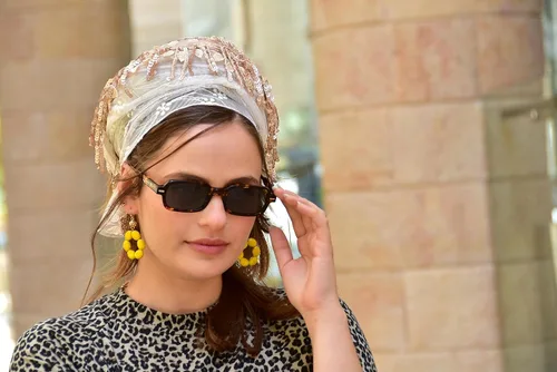 Miniatura 2 de Wedding White Gold Tichel, Hair Snood, Head Scarf, Head Covering, Jewish head covering, Scarf, Bandana, Apron