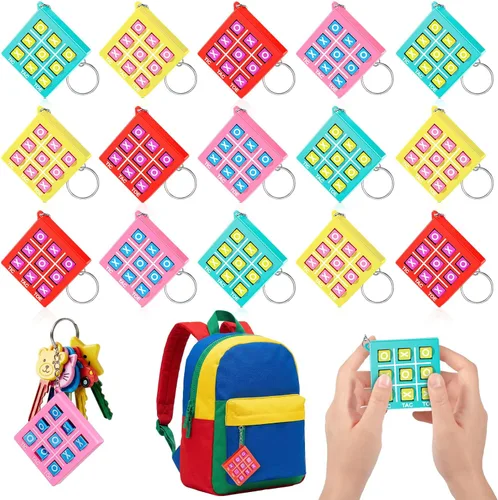 Miniatura 18 de Hicarer 16 llaveros de fiesta de Tic Tac Toe para fiesta de cumpleaños a granel, regalos de fin de año para estudiantes, niños de 8 a 12 años