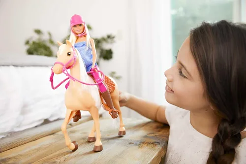 Miniatura 2 de Barbie Playset con muñeca rubia de moda en atuendo de montar y caballo castaño claro con silla, brida y riendas (exclusivo de Amazon)