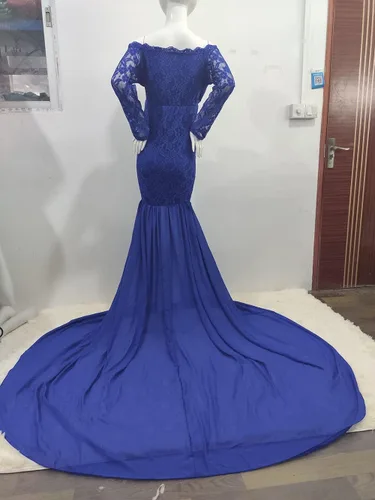 Miniatura 6 de ZIUMUDY Vestidos de maternidad de encaje con hombros descubiertos para sesión de fotos, vestido de fotografía envuelto de manga larga con cola larga