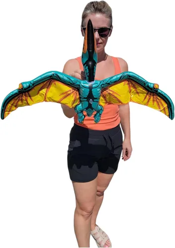 Miniatura 4 de Surtido inflable de dinosaurio colorido (aproximadamente 24 pulgadas) Apatosaurio inflable para fiestas, pterodáctilo, raptor, T-Rex, triceratops