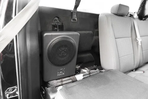 Miniatura 2 de NVX QBUS8P 300W Peak (150W RMS) amplificado y cargado 8 pulgadas con puerto debajo del asiento Sistema de subwoofer universal de graves rápidos