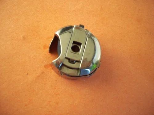 Miniatura 2 de Bobbin Case 18045 (se adapta a grandes bobinas M)