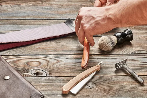 Miniatura 3 de Razor Strop – Barber's Latigo Leather Straight Razor Strop. Doble correa que será una gran adición para cualquier maquinilla de afeitar recta. Trazo