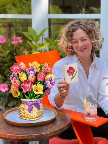 Miniatura 7 de Freshcut Paper Tarjetas Pop Up, Tulipanes Festivos, Ramo de Flores Eternas de Tamaño Real de 12 Pulgadas, Tarjeta de Felicitación Emergente 3D