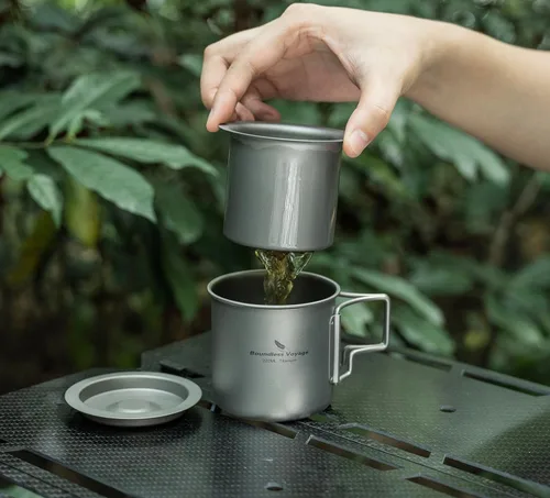 Miniatura 5 de iBasingo Taza de titanio de 7.4 fl oz con colador, taza de camping con tapa, mango plegable, de una sola pared, ligera, portátil para beber al aire