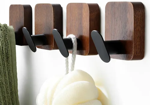 Miniatura 13 de DELITON Paquete de 4 ganchos adhesivos para toallas - Blancos, ganchos autoadhesivos resistentes para pegar en la pared, para colgar batas, abrigos