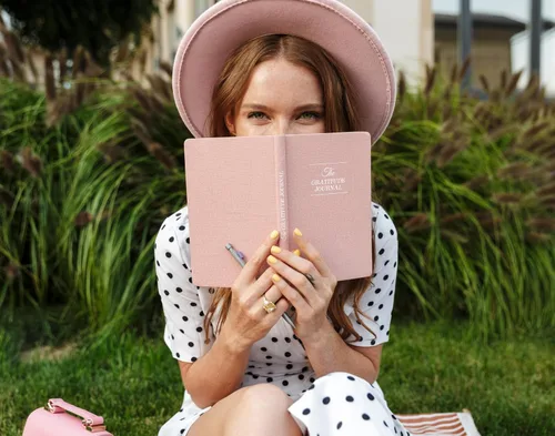 Miniatura 6 de El Diario Original de Gratitud para Mujeres 2025 - Práctica Diaria de Gratitud para Niñas con Citas Inspiradoras y Sugerencias Conscientes