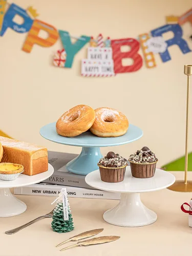 Miniatura 5 de Kanwone Soporte pequeño de porcelana de 8 pulgadas para tartas, plato de postre, soporte para tartas para fiestas, baby shower, soporte