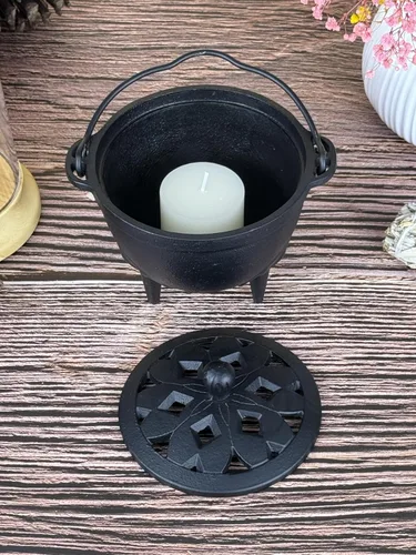 Miniatura 6 de YIMIFLA Quemador de incienso caldero de hierro fundido con tapa Witchcraft de 4.9 pulgadas, perfecto para quemar carbón, resina de incienso, manchas