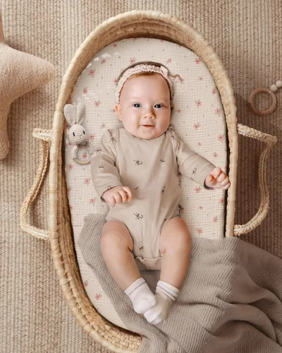 Miniatura 136 de Blissful Diary Sábanas de muselina para cuna para niñas, sábana de bebé de algodón suave bohemio para colchón de cuna estándar de 52 x 28 pulgadas