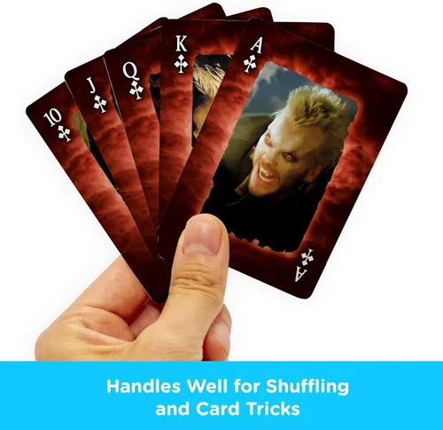 Miniatura 4 de AQUARIUS Lost Boys - Baraja de cartas con temática de película de Lost Boys para tus juegos de cartas favoritos, mercancía y coleccionables de Lost