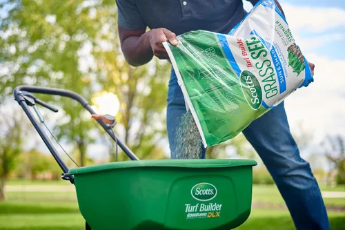 Miniatura 10 de Scotts – Mezcla de semillas de césped Turf Builder Sun & Shade con fertilizante y mejorador de suelo, prospera en diversas condiciones, 16 libras