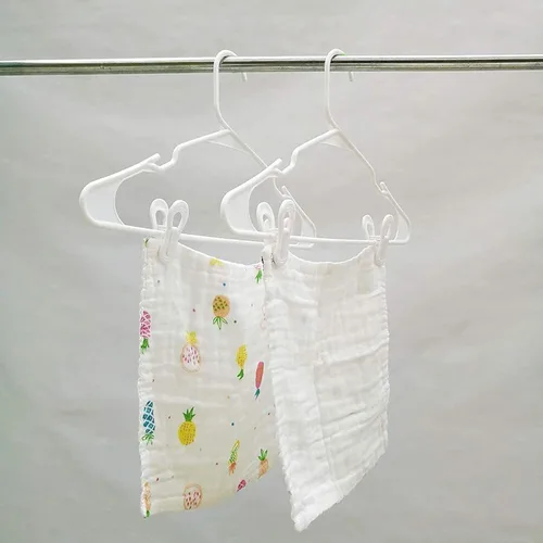 Miniatura 6 de Clips de plástico resistentes para colgar – multiusos para jeans, faldas, suéteres y pantalones (30 unidades, blanco)