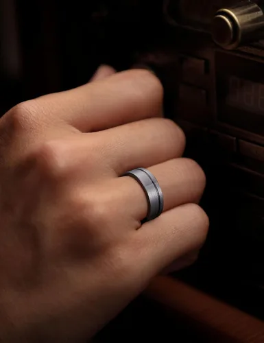 Miniatura 54 de King Will Anillo de boda de carburo de tungsteno para hombre con diseño de ranura, 6/7/0.315 in de ancho, acabado cepillado/pulido para hombre