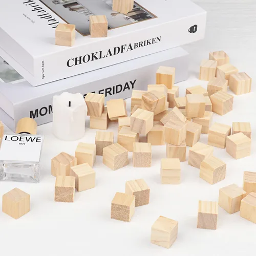 Miniatura 4 de 500 paquetes de bloques de madera para manualidades, cubos de madera de pino de 0.8 pulgadas, cubos de madera de 2 x 2 x 2 cm para pintar, sellar