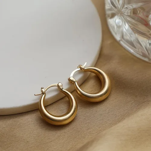 Miniatura 82 de Gempires - Aretes ligeros y gruesos, delicados y minimalistas, hipoalergénicos, chapados en oro, sin deslustre, diseño clásico, para uso diario