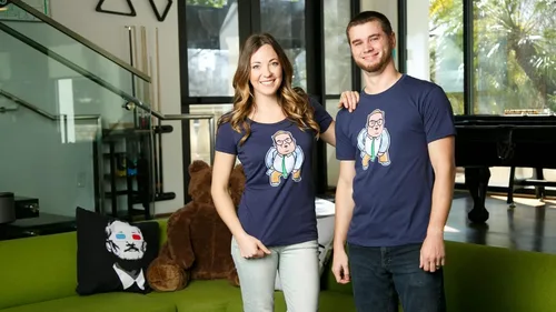 Miniatura 3 de theCHIVE Camiseta de Chris Farley SNL Matt Foley Van Down by The River