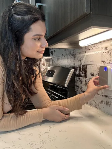 Miniatura 9 de Ion Pure - Purificador de aire enchufable para el hogar, tecnología de iones negativos para reducción de alérgenos y olores, sin filtro, compacto