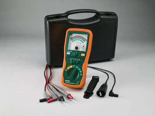 Miniatura 2 de Extech 380320 Probador de aislamiento analógico - Megohmímetro para voltajes de prueba de 250V, 500V y 1000V - Mide la resistencia a 400MOhm
