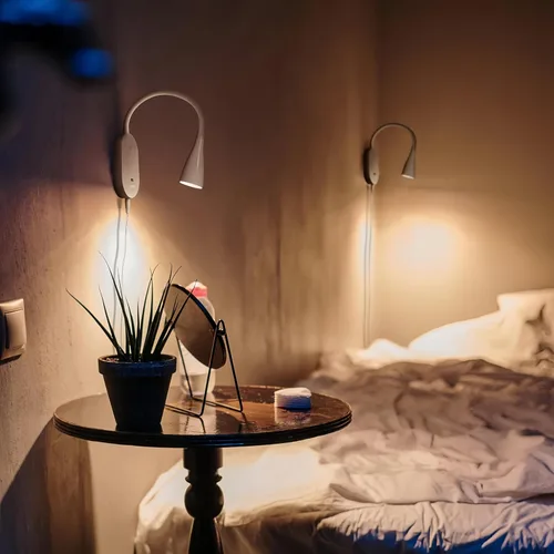 Miniatura 2 de Luz de lectura de pared para libros en la cama, lámpara de pared de cabecera con salida USB, lámpara de lectura regulable con 5 controles táctiles