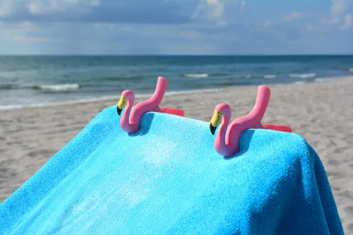 Miniatura 5 de O2COOL Boca Clips - Clips para toallas de playa para sillas de playa, accesorios de piscina y patio, alfileres de ropa para bolsas, paquete de 2