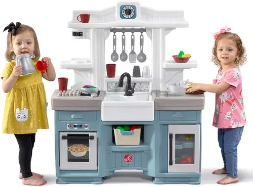 Step2 Timeless Trends - Juego de cocina para niños, cocina para interiores y exteriores, juego interactivo con luces y sonidos, hecho de plástico