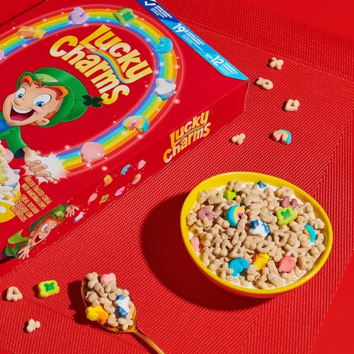 Miniatura 6 de Lucky Charms Cereal sin gluten con malvaviscos, cereales para el desayuno para niños, hecho con grano entero, tamaño grande, 14.9 onzas