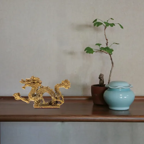 Miniatura 6 de Beavorty Estatua de dragón chino Feng Shui, escultura de dragón dorado, figuras reales del zodiaco 2023, escultura de año nuevo, adornos de mesa