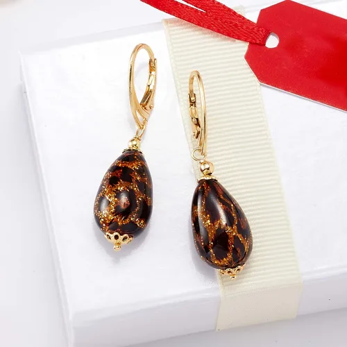 Miniatura 3 de Ross-Simons Pendientes colgantes de cristal de Murano con estampado de leopardo italiano en oro de 18 quilates sobre plata esterlina, Plata de ley